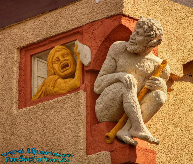 Giebelfigur auf der langen Brcke