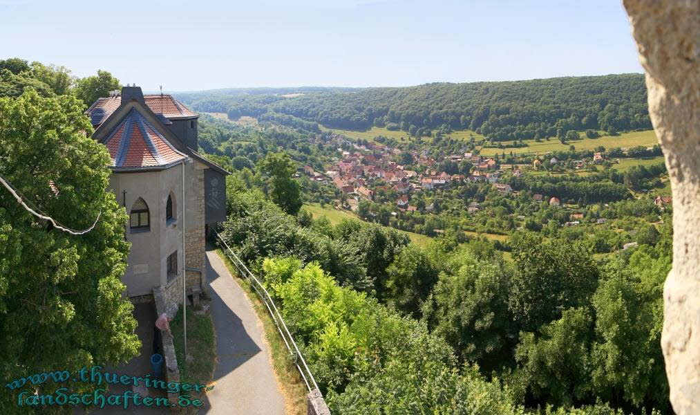 Weitsicht vom Fuchsturm auf dem Hausberg