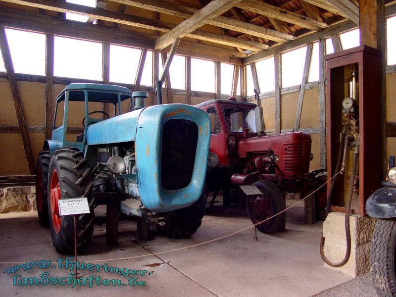 Hofteichscheune, Ausstellung landwirtschaftlicher Grogerte