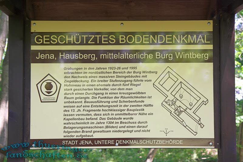 Mittelalterliche Burg auf dem Hausberg