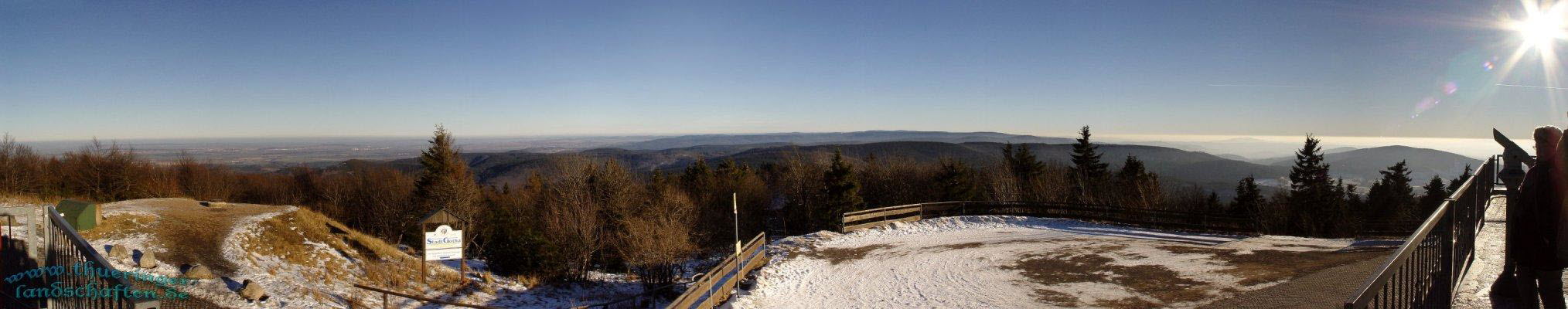 Panoramablick vom Aussichtsplateau im Winter