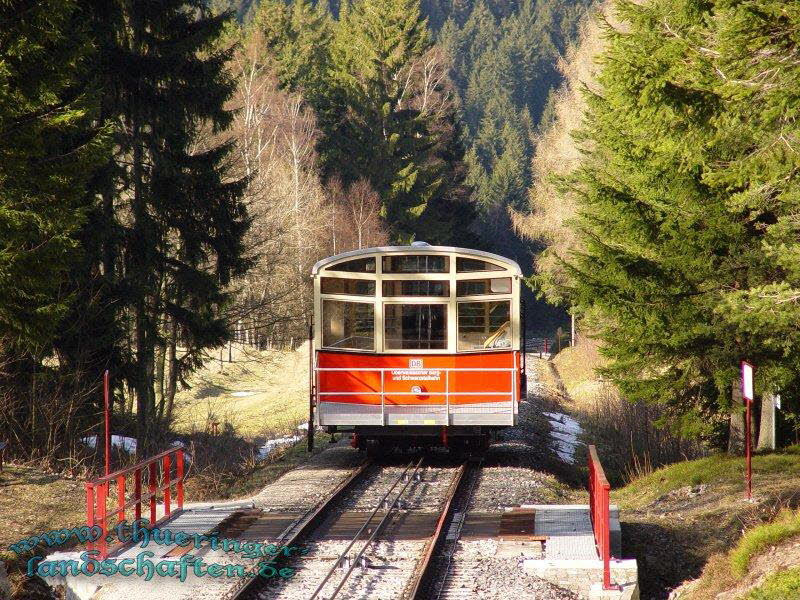 Lichtenhainer Standseilbahn im Oberweibacher Bahnhof