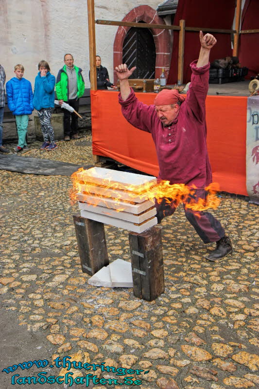 Mittelalterliches Burgspektakel auf der Osterburg in Weida