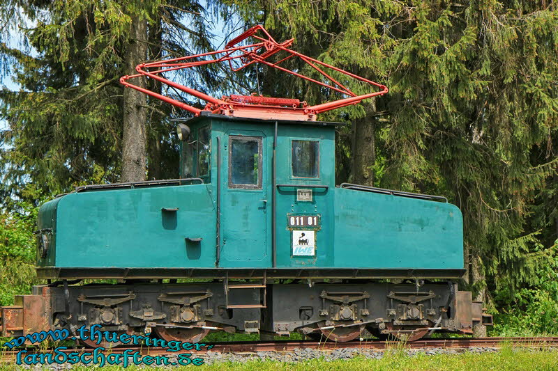 Am Oberweibacher Bahnhof Lichtenhain