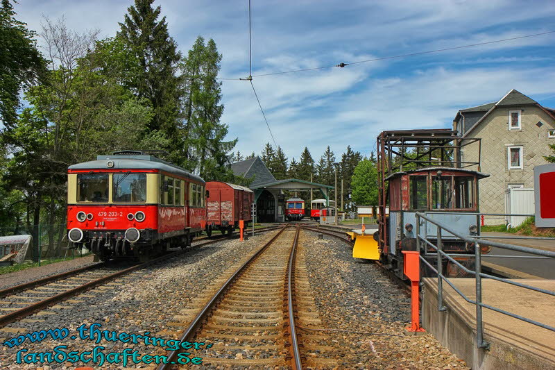 Am Oberweibacher Bahnhof Lichtenhain